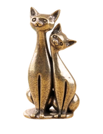 cat statue